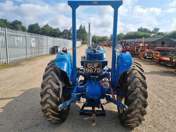 Chris Atkin & Son Ltd - Ford 3000